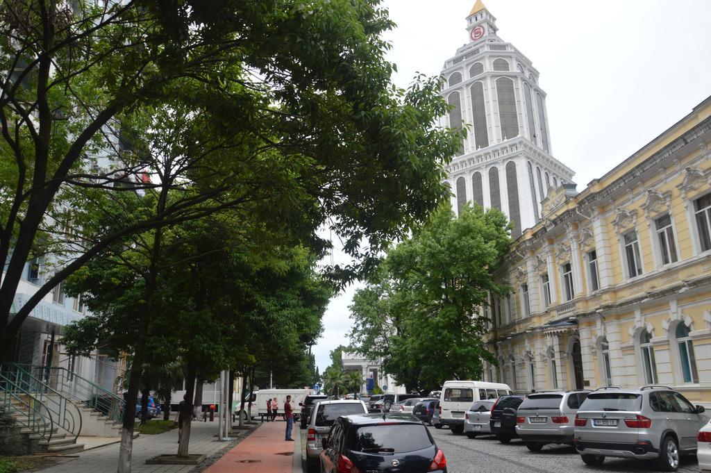 Irakli'S Apartment With Sea View บาทูมิ ห้อง รูปภาพ