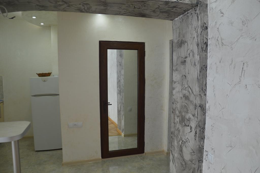 Irakli'S Apartment With Sea View บาทูมิ ห้อง รูปภาพ